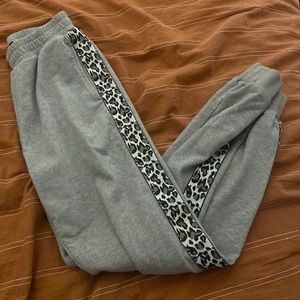 KITTENISH Cheetah Sweat Pants